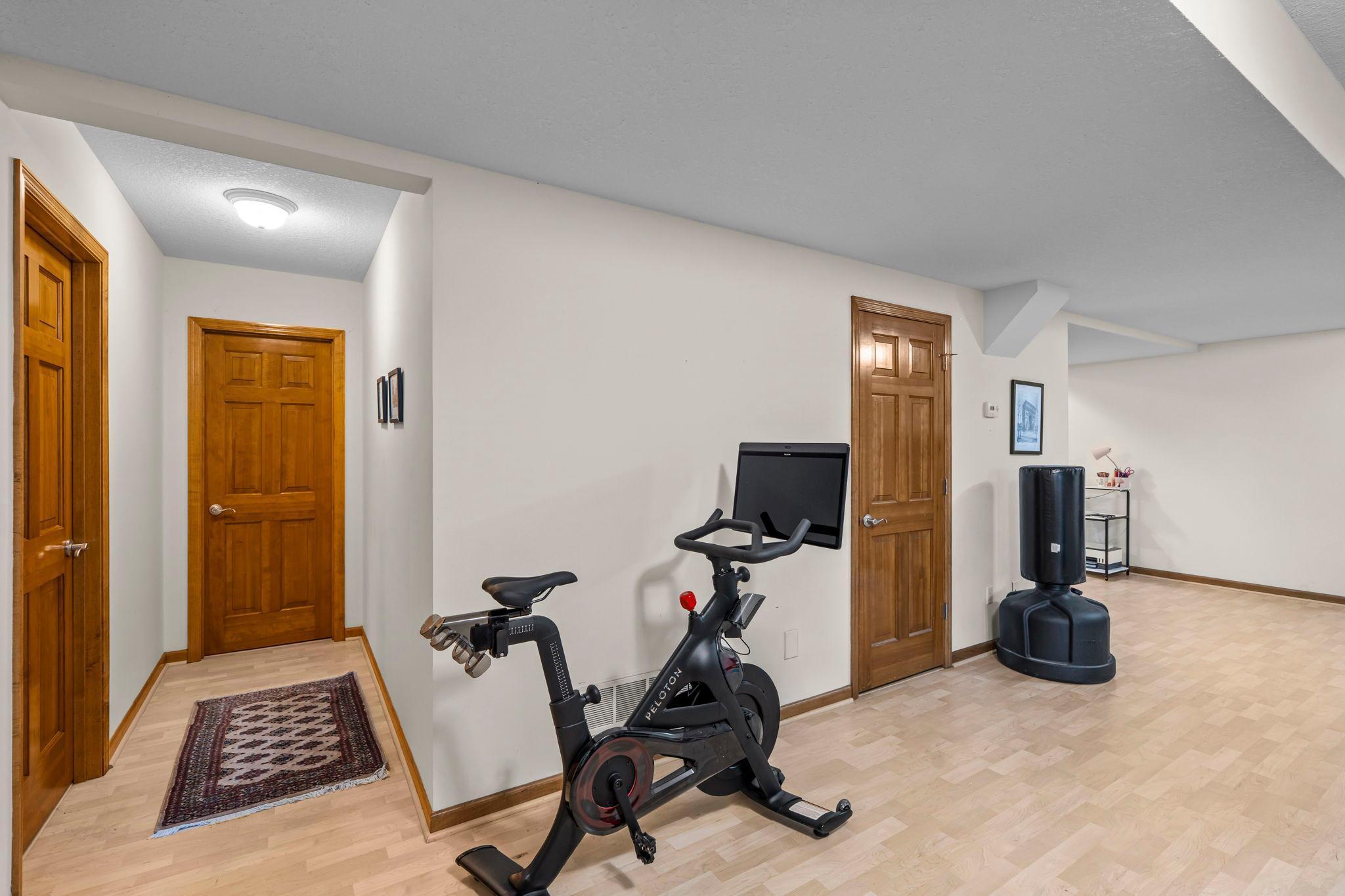 5900 Vernon Avenue South Edina, MN 55436 - Photo 43 of 58