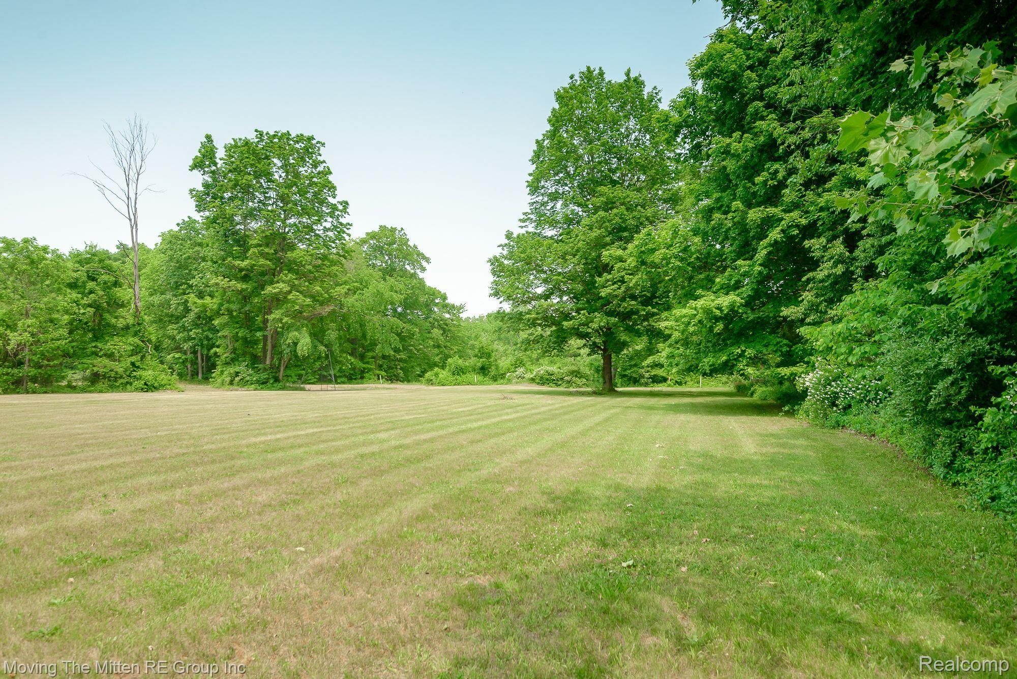 40302 Robbe Road Belleville, MI 48111 - Photo 49 of 73 Gallery Image 49