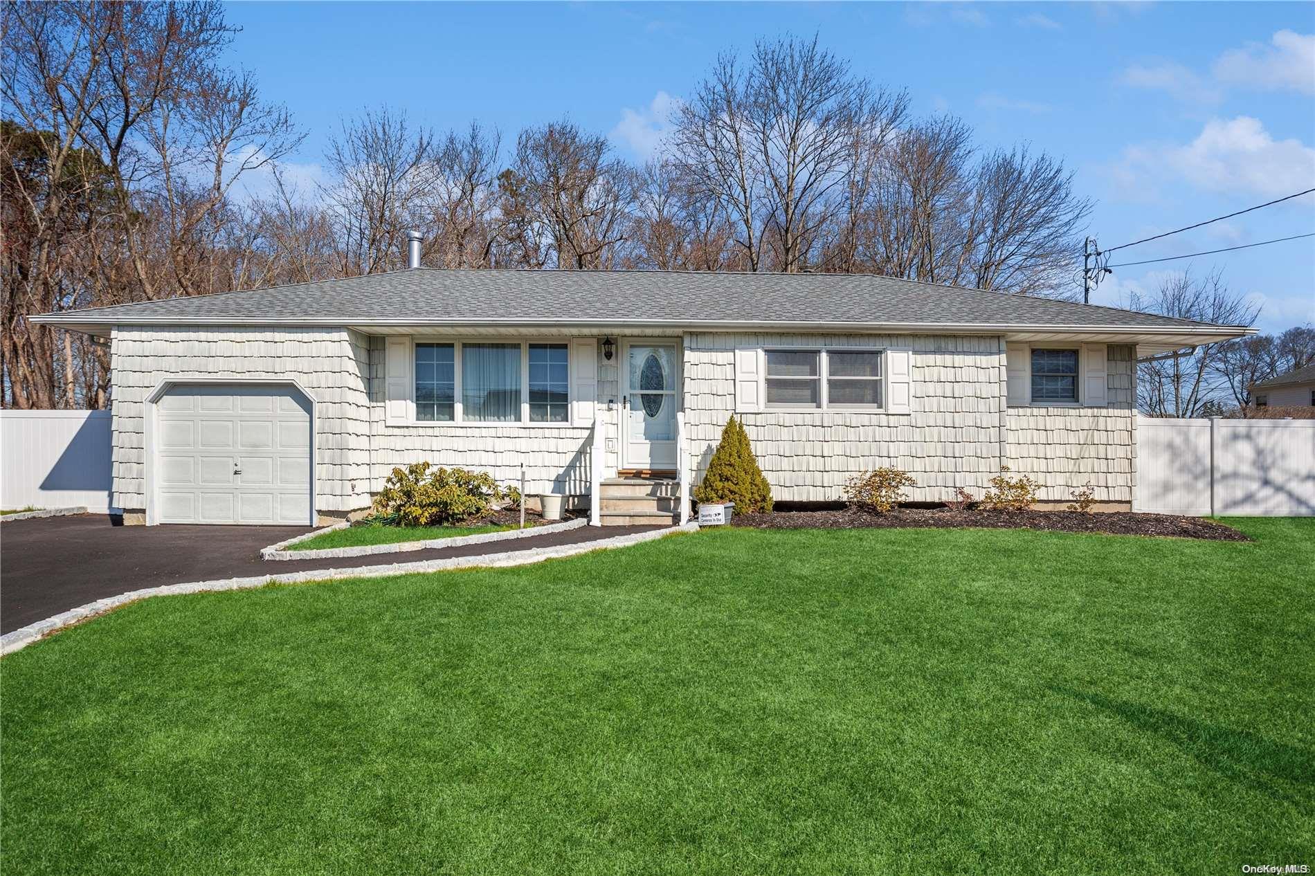 26 Larry Road Selden, NY 11784 - Photo 1 of 1 Gallery Image 1