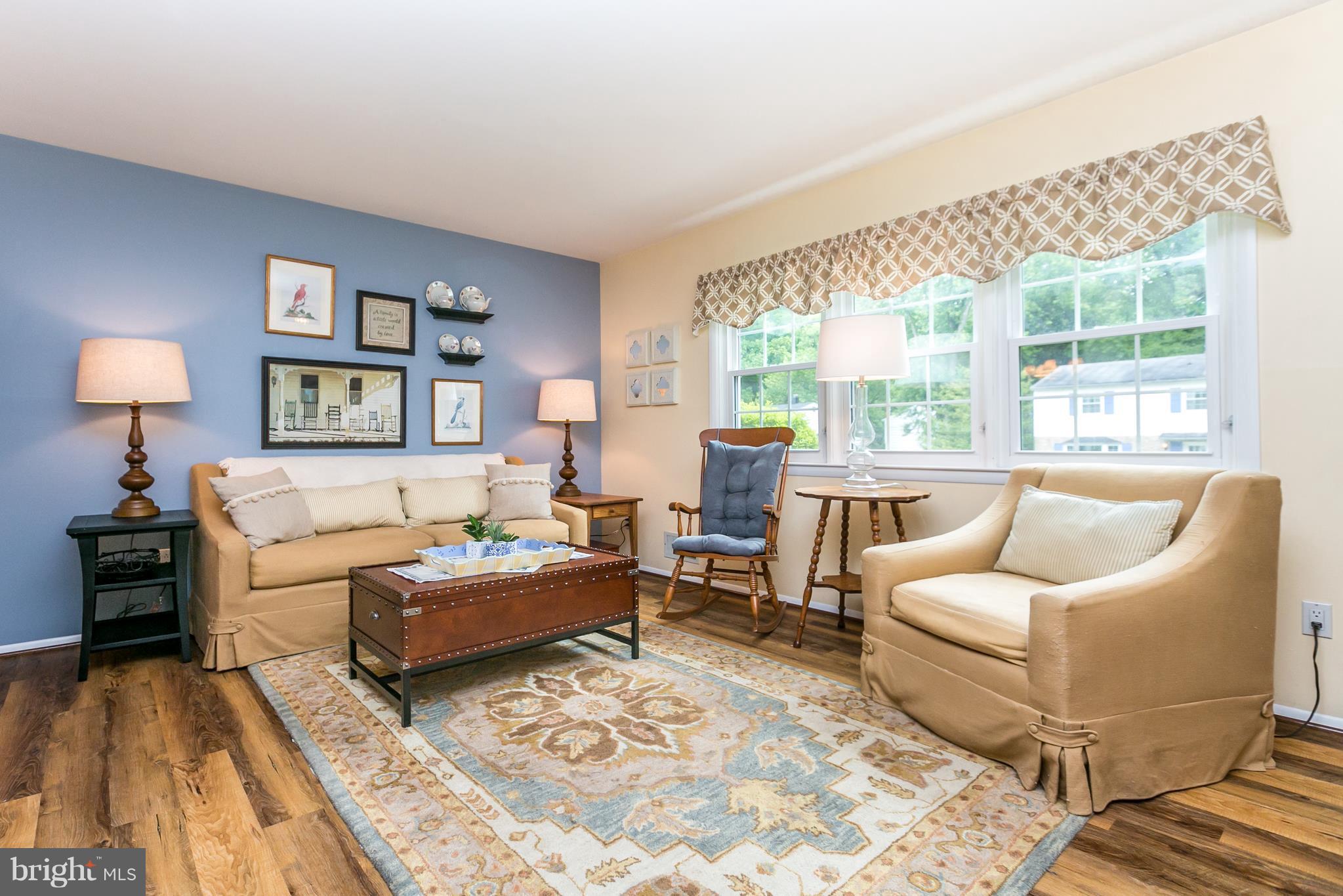 112 Walgrove Road Reisterstown, MD 21136 - Photo 2 of 30 Living Room