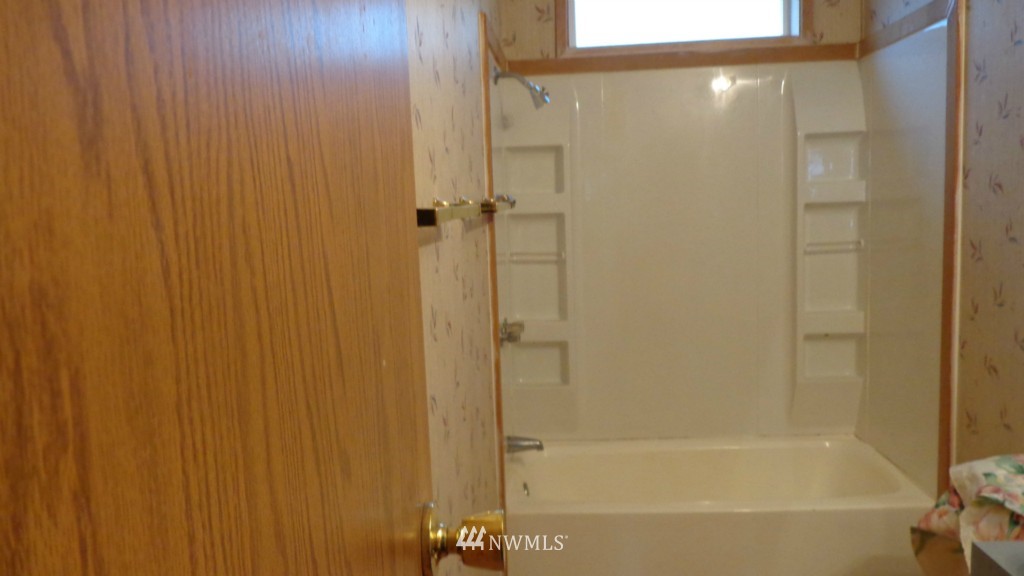 16184 Colony Road Bow, WA 98232 - Photo 13 of 18 Gallery Image 13