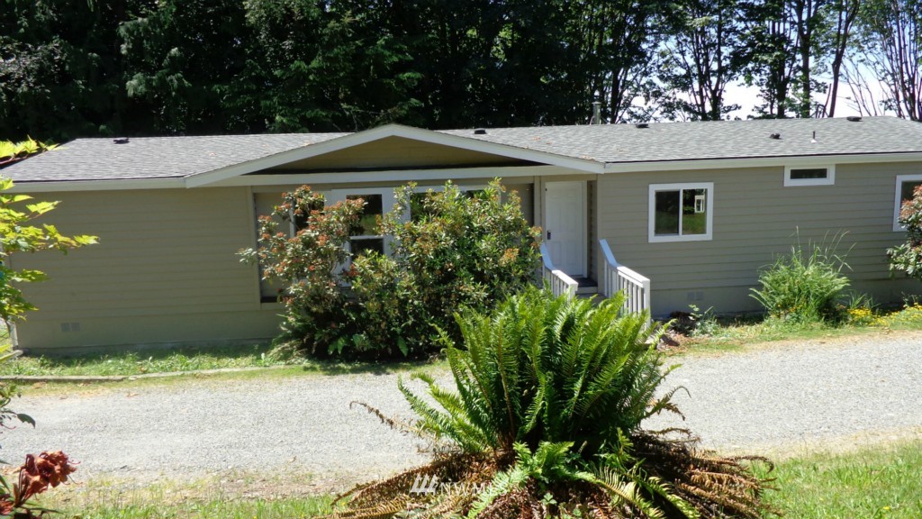 16184 Colony Road Bow, WA 98232 - Photo 3 of 18 Gallery Image 3