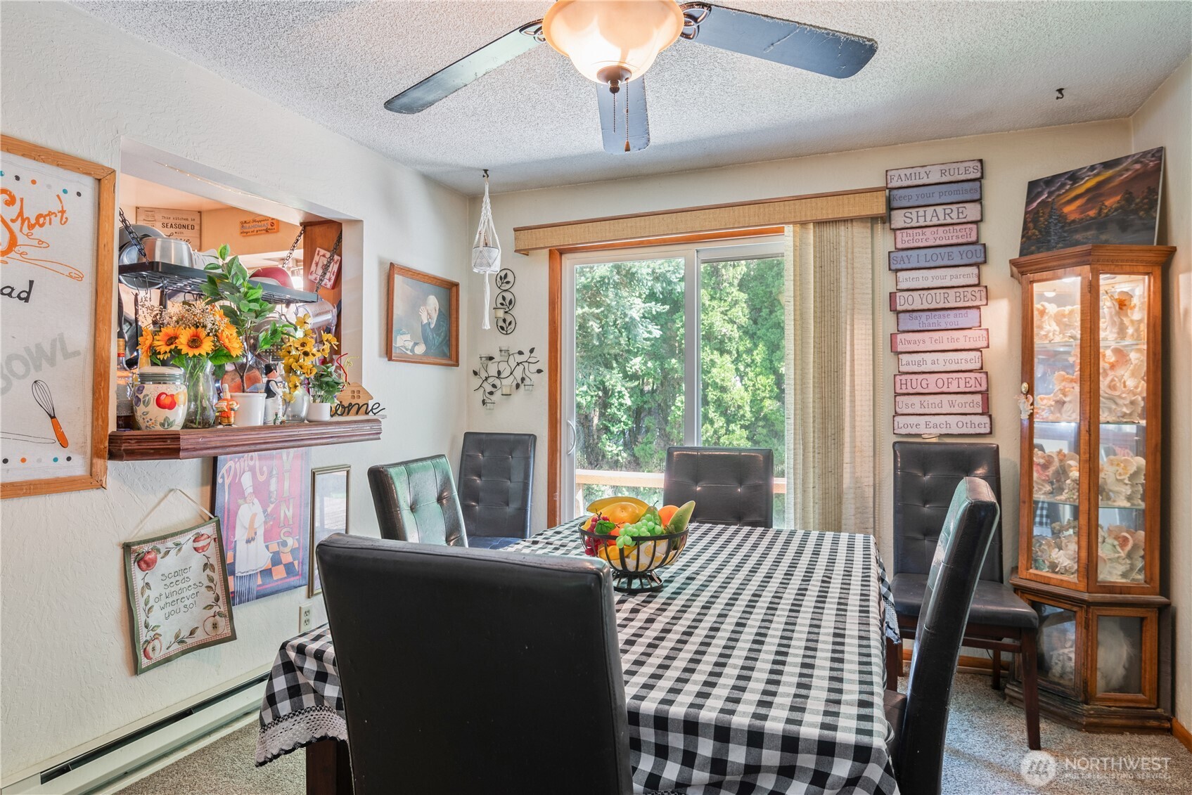 1016 Oak Street Kelso, WA 98626 - Photo 7 of 24 a living room with furniture tv and a window
