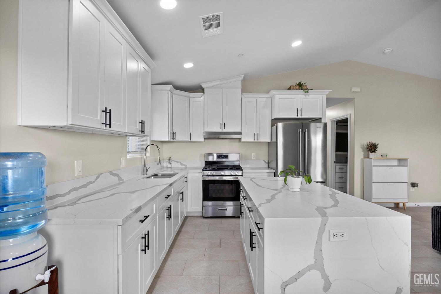 Undisclosed Address Bakersfield, CA 93307 - Photo 7 of 21