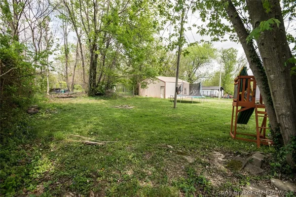 $179,900 | 117 Cherry Street, Henryville, IN 47126