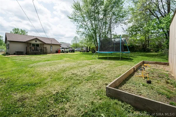 $179,900 | 117 Cherry Street, Henryville, IN 47126
