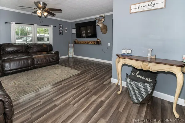 $179,900 | 117 Cherry Street, Henryville, IN 47126