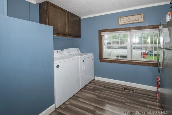 $179,900 | 117 Cherry Street, Henryville, IN 47126