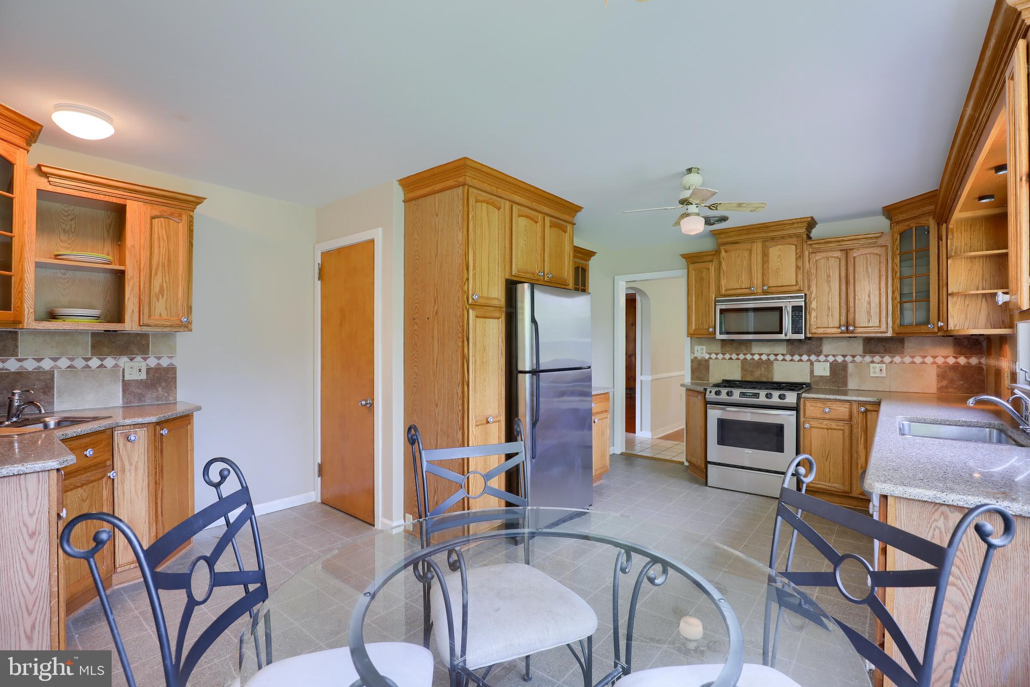 1944 Harclay Place Lancaster, PA 17601 - Photo 21 of 54