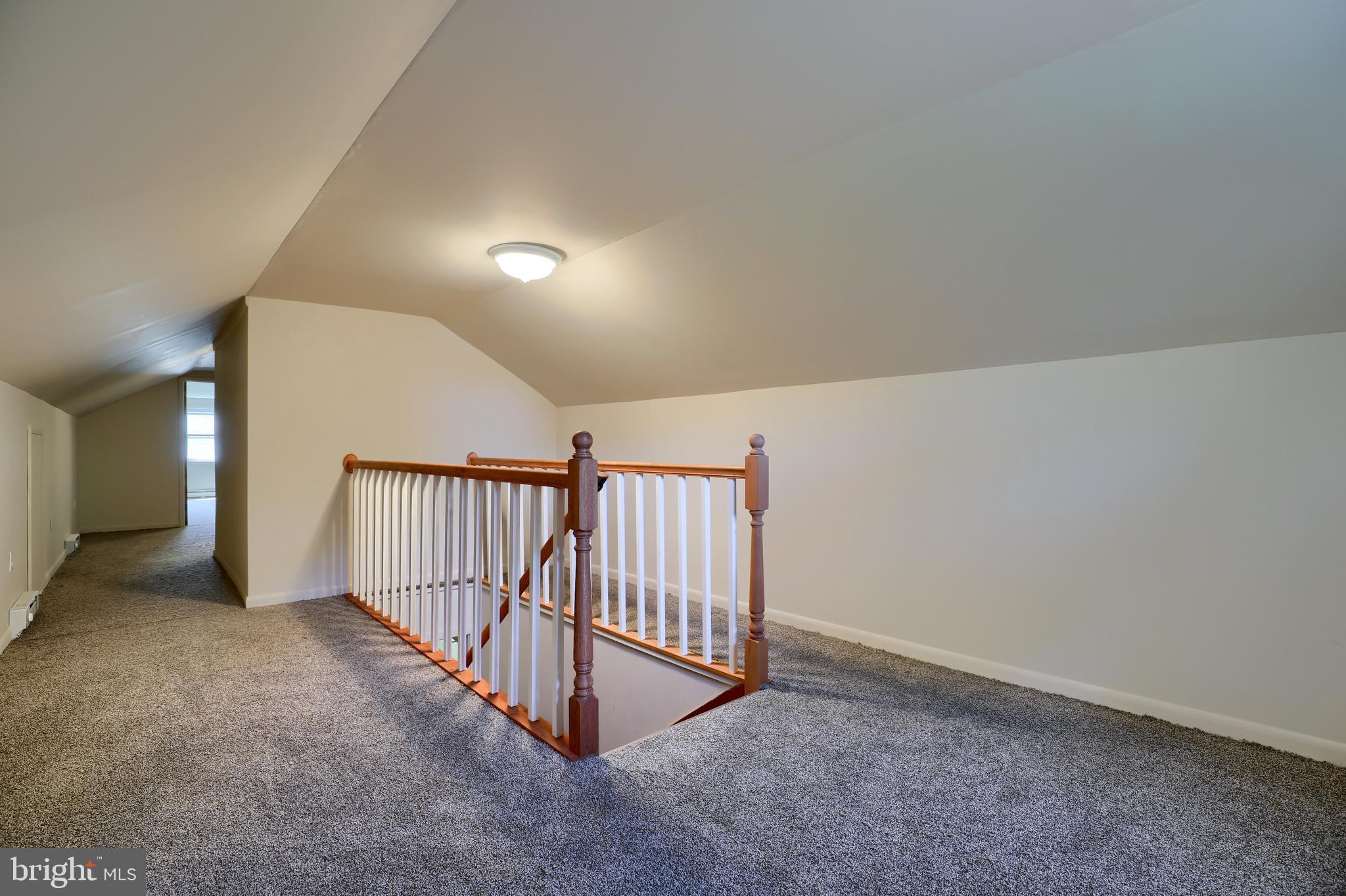 1944 Harclay Place Lancaster, PA 17601 - Photo 38 of 54 Second floor top of steps