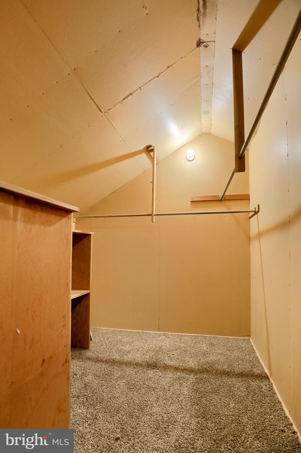 1944 Harclay Place Lancaster, PA 17601 - Photo 41 of 54 2nd floor closet