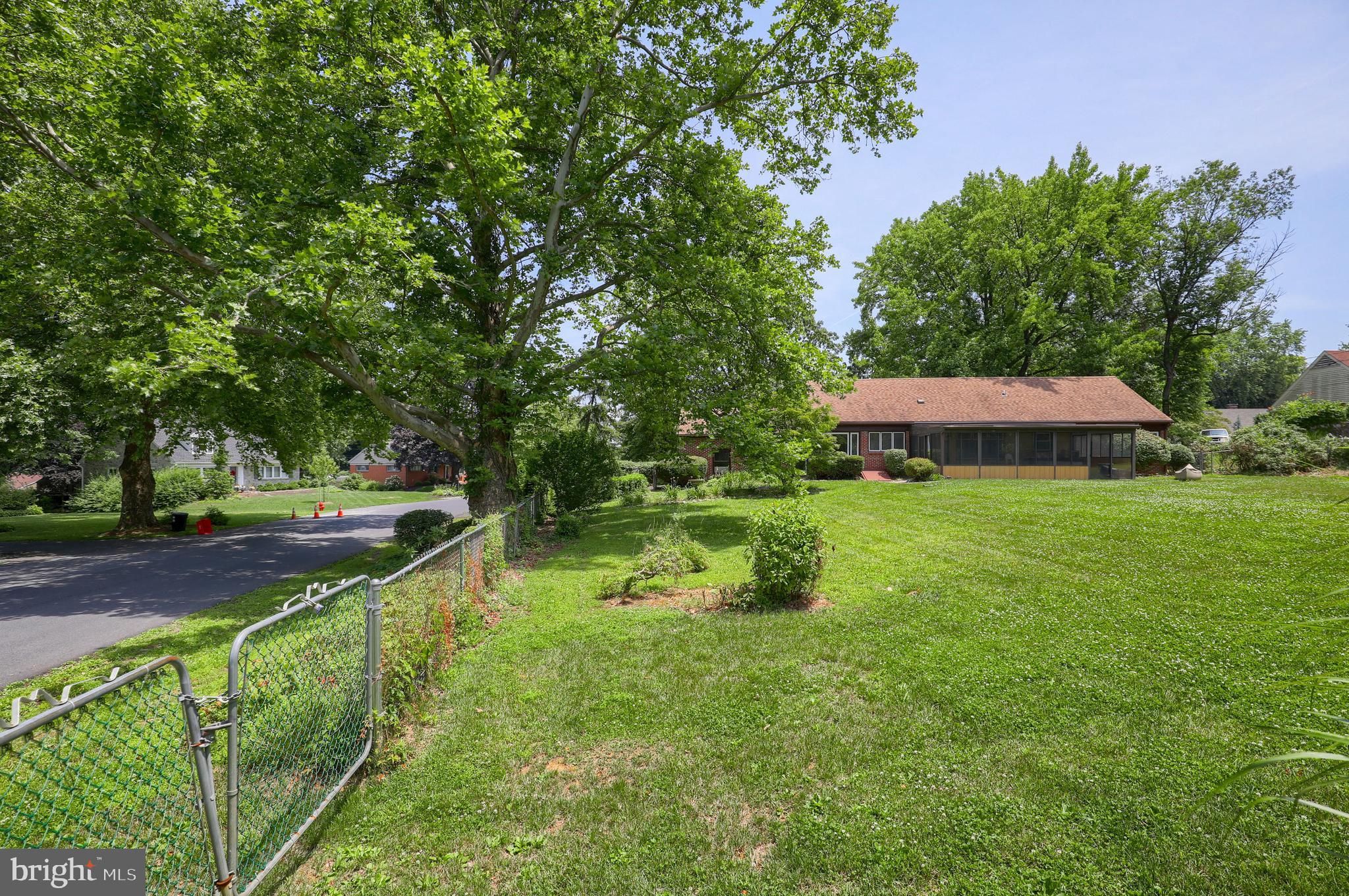 1944 Harclay Place Lancaster, PA 17601 - Photo 44 of 54