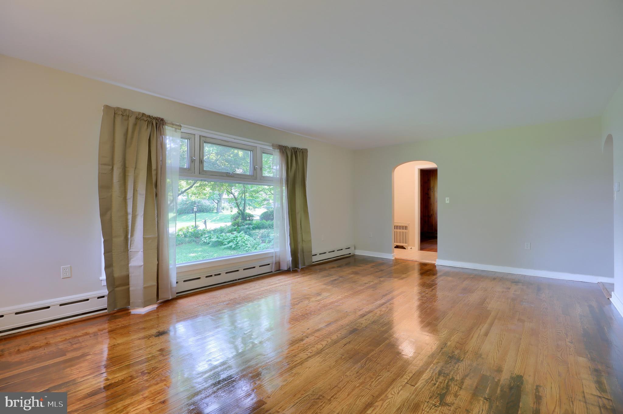 1944 Harclay Place Lancaster, PA 17601 - Photo 10 of 54