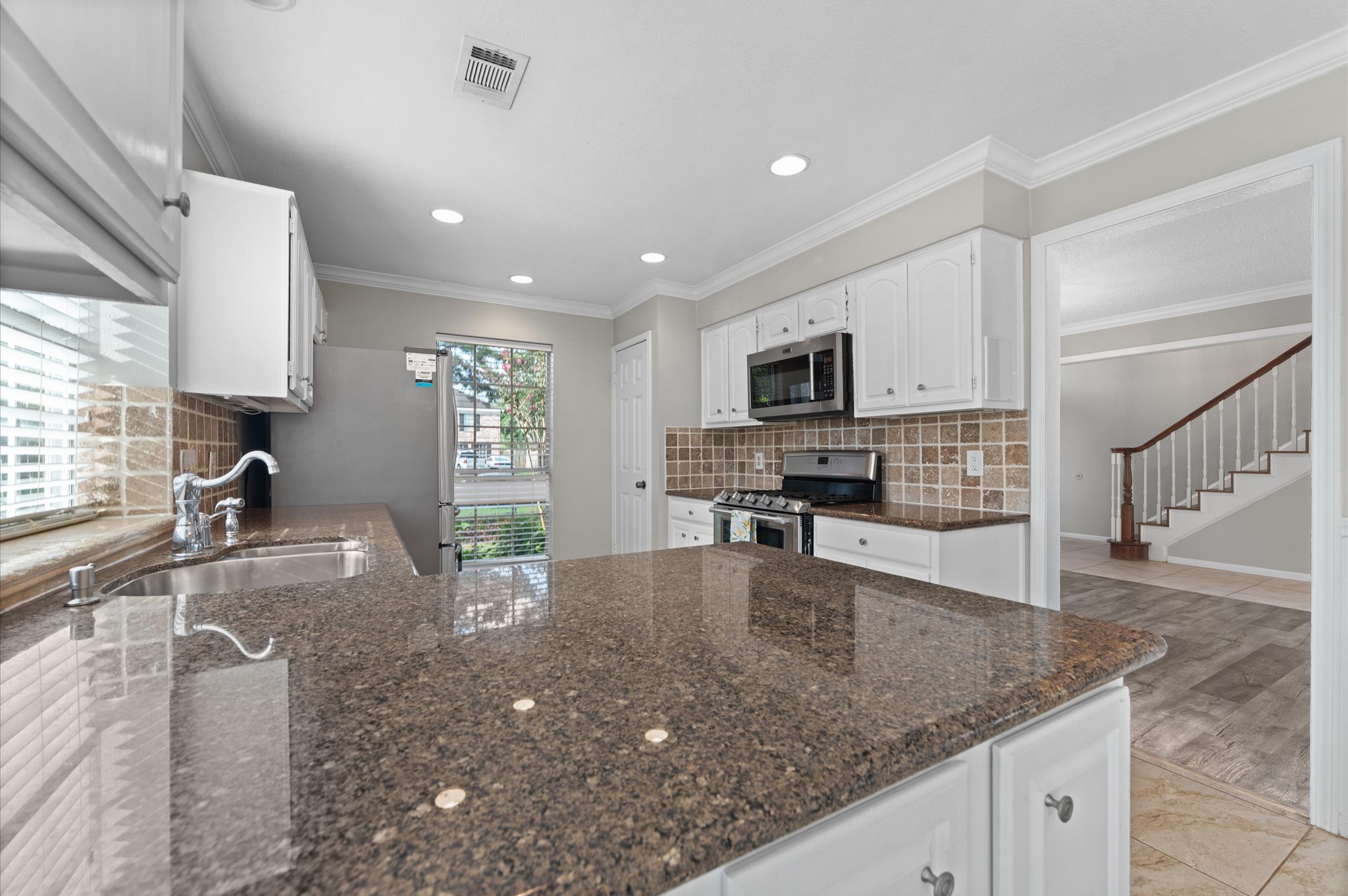 16338 Hickory Point Road Houston, TX 77095 - Photo 12 of 47 Gallery Image 12