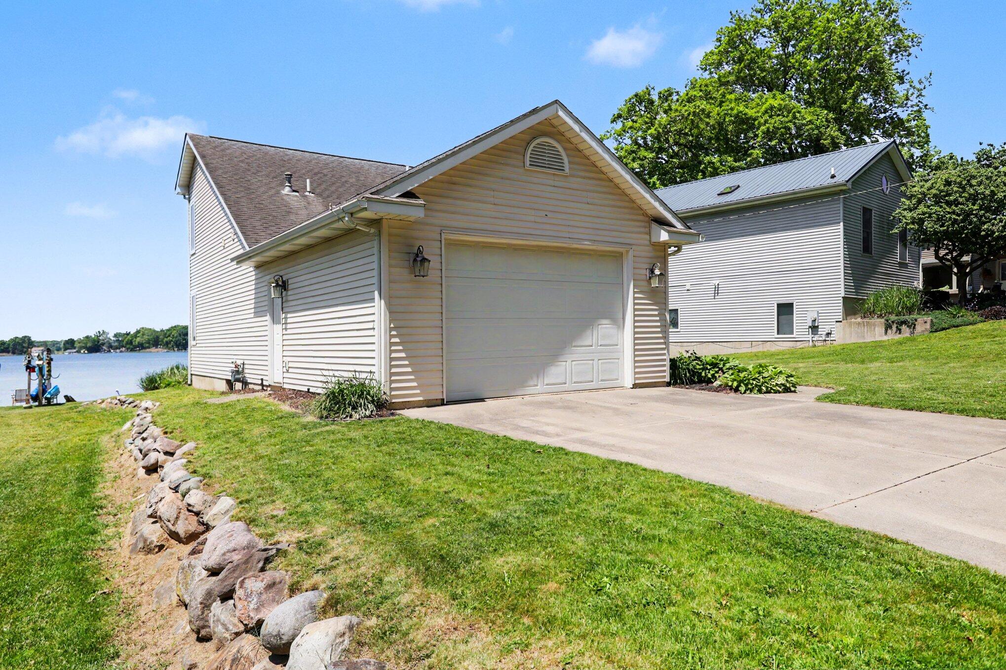 881 Clark Road Ceresco, MI 49033 - Photo 7 of 46 007_file_9997