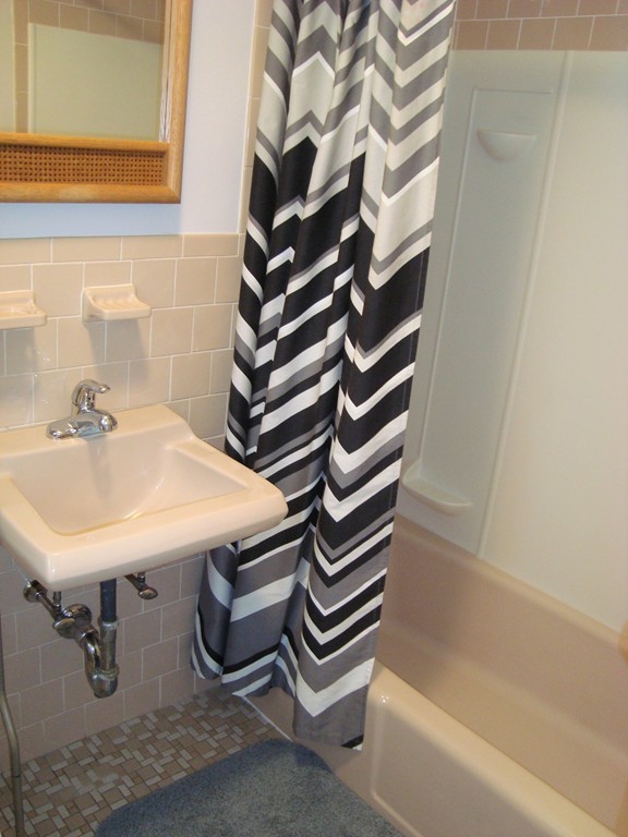D1 Colonial Drive, Unit 4 Andover, MA 01810 - Photo 15 of 20