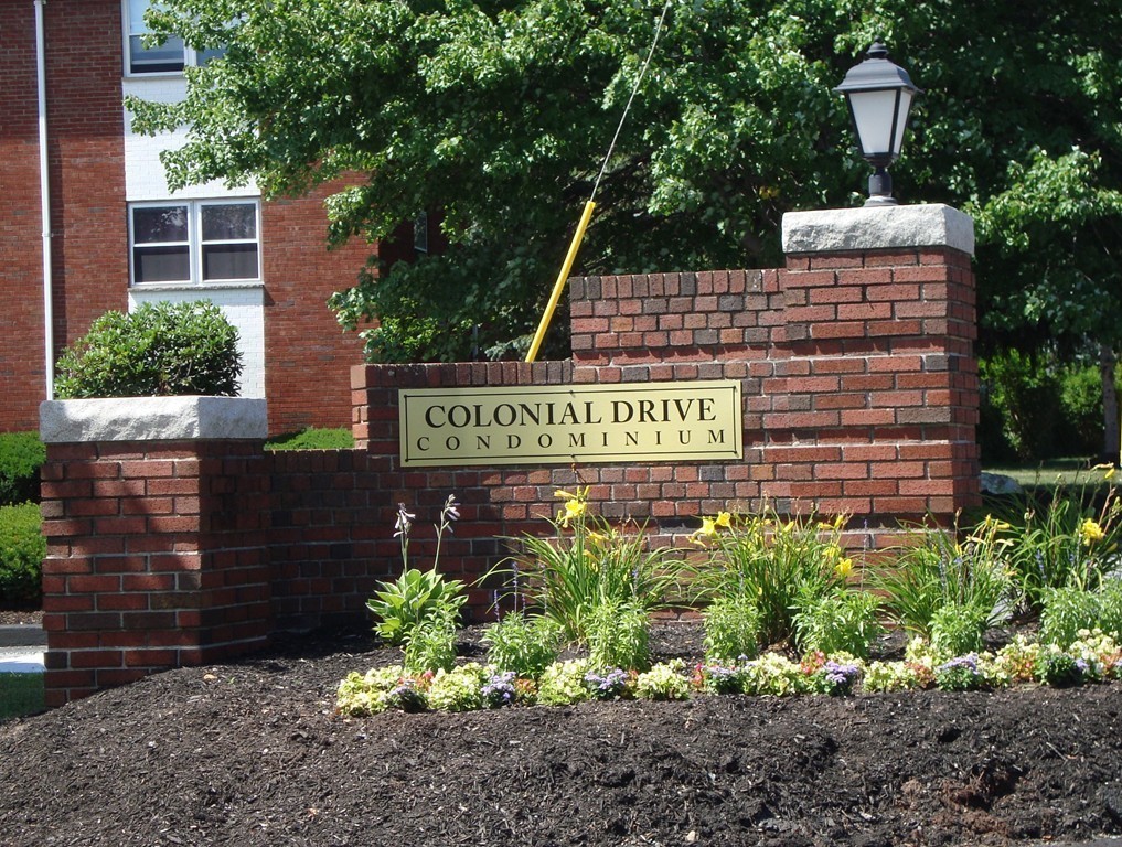 D1 Colonial Drive, Unit 4 Andover, MA 01810 - Photo 3 of 20