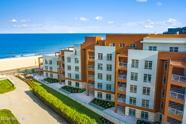 $5,100 | 345 Ocean Boulevard, Unit 301, Long Branch, NJ 07740