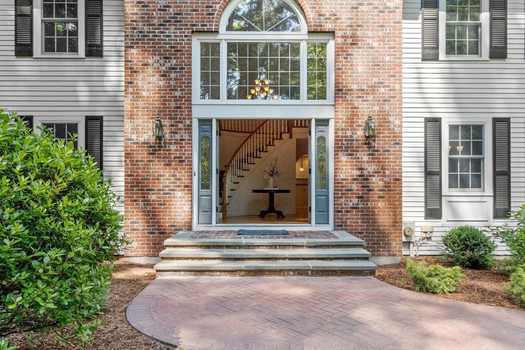123 Oak Knoll Road Carlisle, MA 01741 - Photo 3 of 41