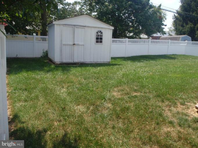 6107 Moorefield Road Catonsville, MD 21228 - Photo 3 of 19 Exterior #3