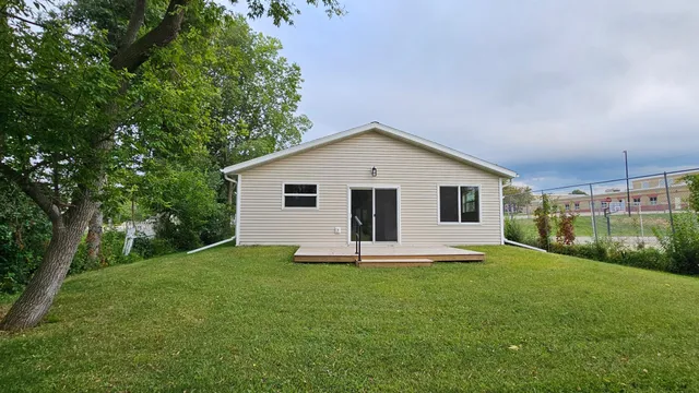$288,000 | 703 2nd Street, Henning, MN 56551