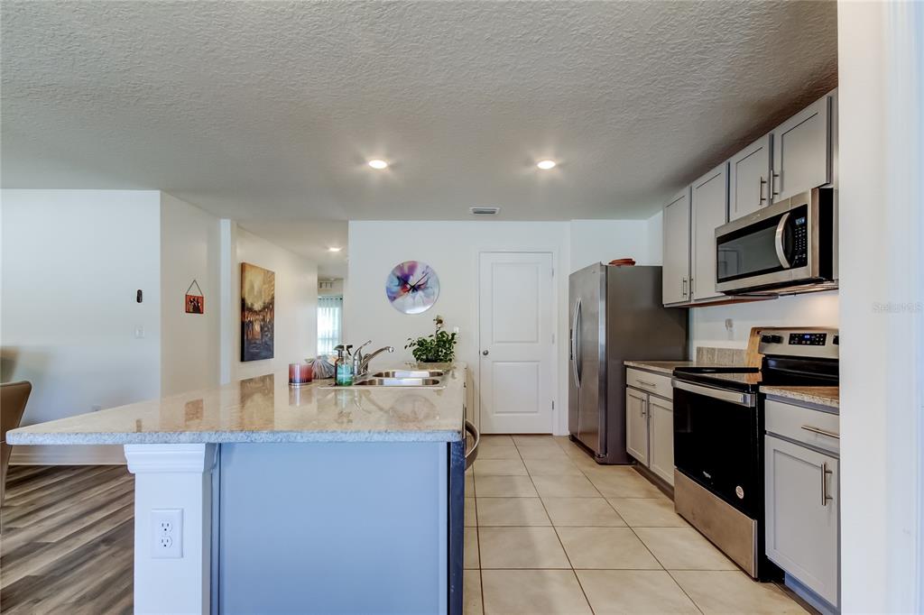 1905 Blue Stream Street Ruskin, FL 33570 - Photo 16 of 43