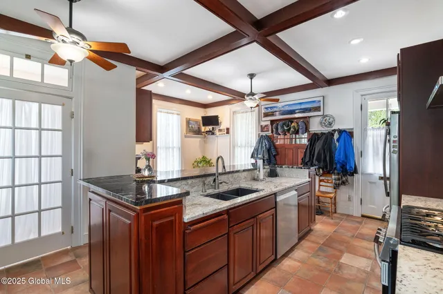 $1,400,000 | 2 Madison Avenue, Saratoga Springs, NY 12866