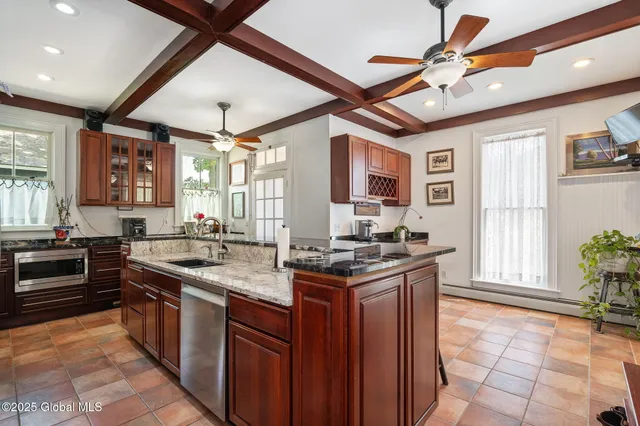 $1,400,000 | 2 Madison Avenue, Saratoga Springs, NY 12866