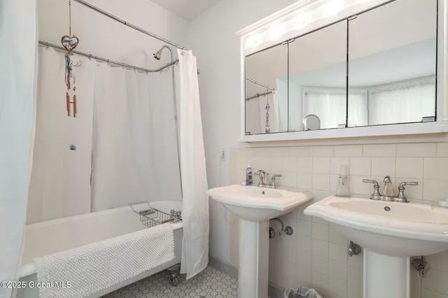 $1,400,000 | 2 Madison Avenue, Saratoga Springs, NY 12866