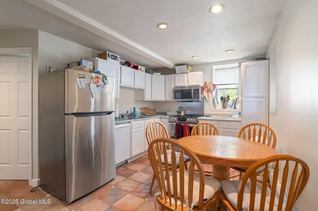 $1,400,000 | 2 Madison Avenue, Saratoga Springs, NY 12866