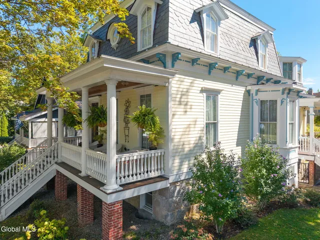 $1,400,000 | 2 Madison Avenue, Saratoga Springs, NY 12866