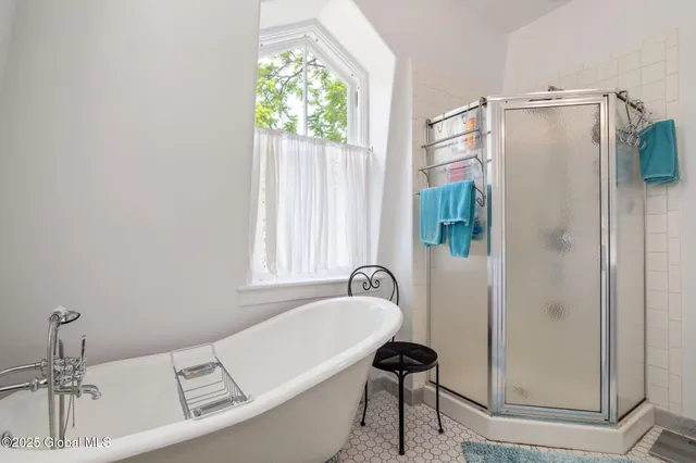 $1,400,000 | 2 Madison Avenue, Saratoga Springs, NY 12866