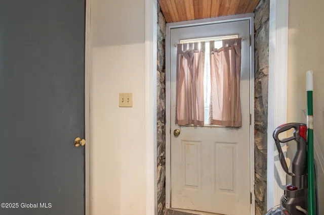 $1,400,000 | 2 Madison Avenue, Saratoga Springs, NY 12866