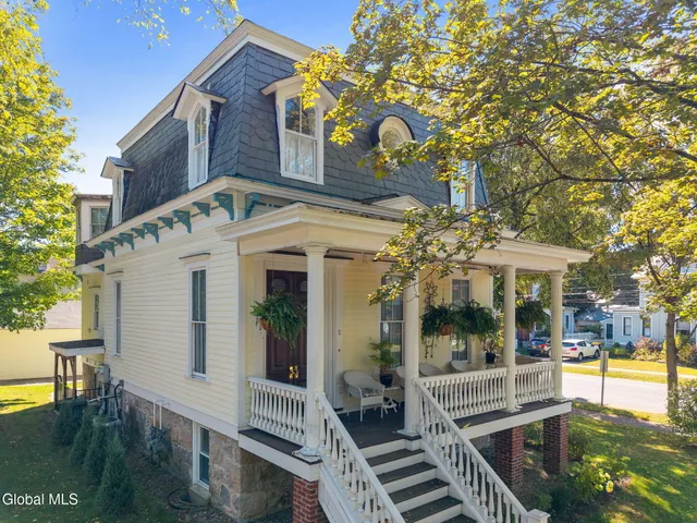 $1,400,000 | 2 Madison Avenue, Saratoga Springs, NY 12866