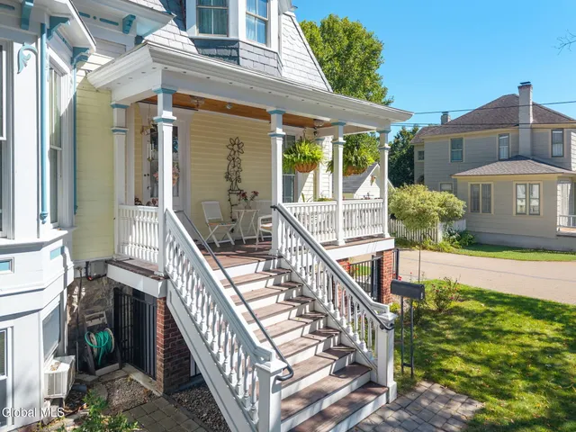 $1,400,000 | 2 Madison Avenue, Saratoga Springs, NY 12866