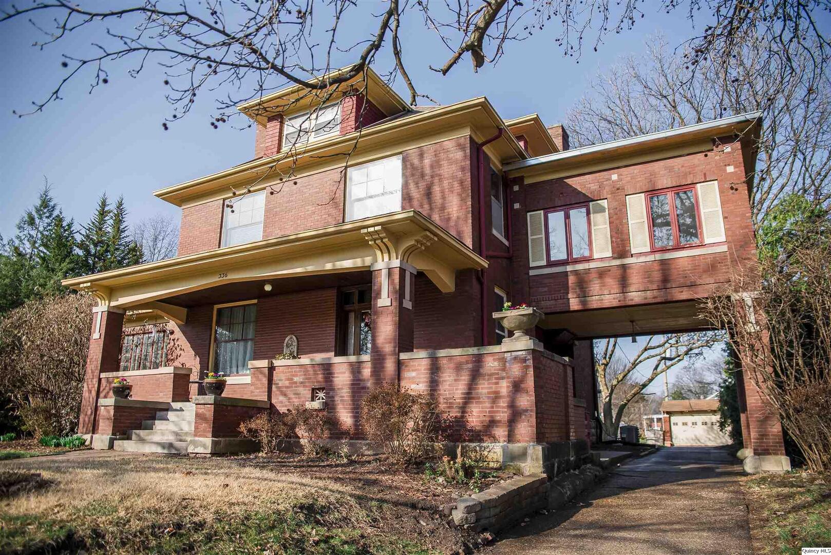 336 South 24th Street Quincy, IL 62301 - Photo 2 of 36