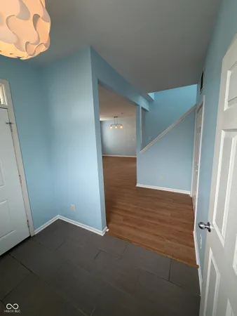 $2,500 | 2516 North College Avenue, Indianapolis, IN 46205