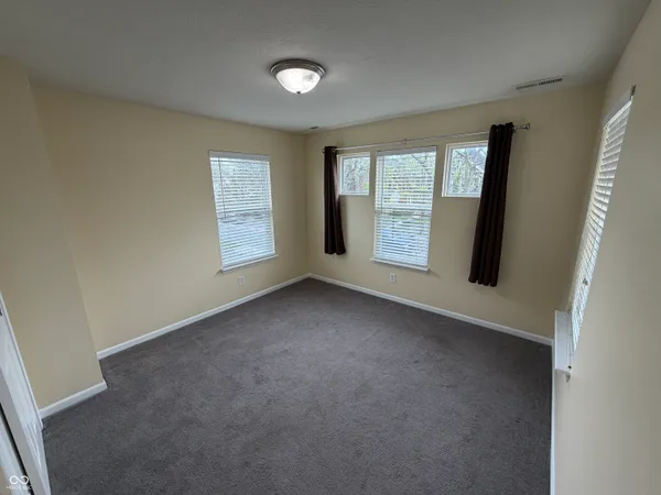 $2,500 | 2516 North College Avenue, Indianapolis, IN 46205