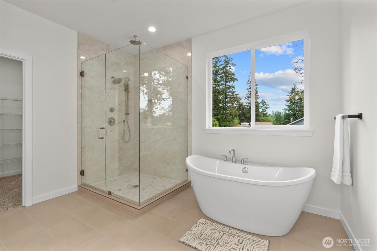 22012 Southeast 276th Place Maple Valley, WA 98038 - Photo 26 of 40