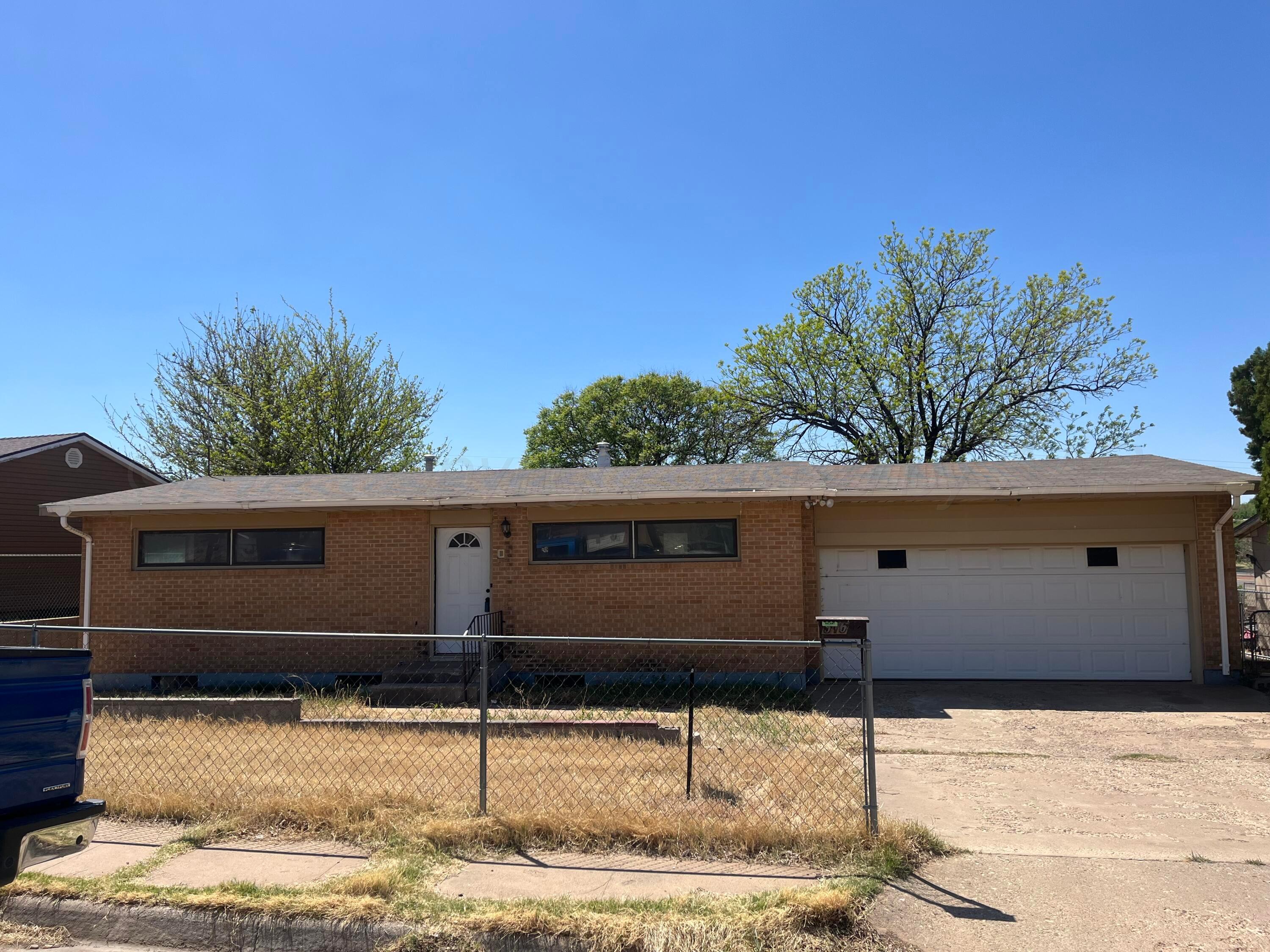 316 Poplar Street Amarillo, TX 79107 - Photo 1 of 8 a front view of a house