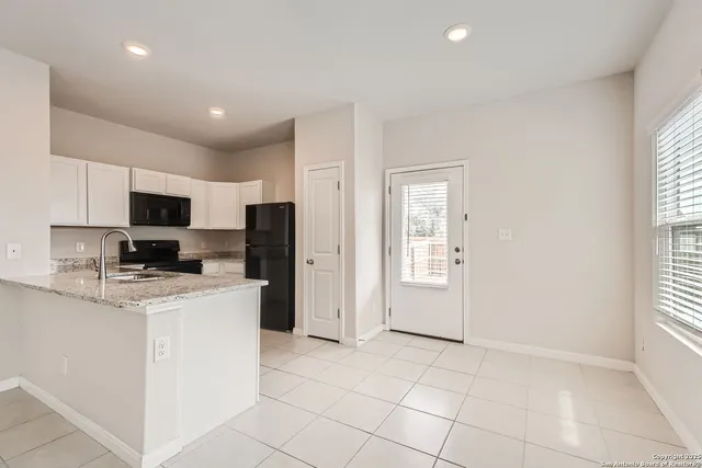 $1,475 | 7934 Dial Ike Drive, Unit 201, San Antonio, TX 78218