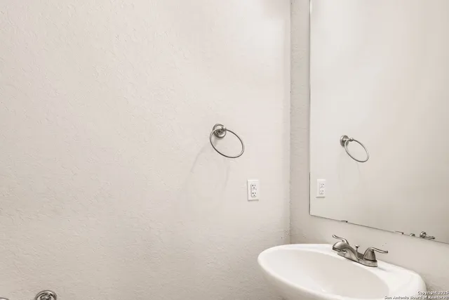 $1,475 | 7934 Dial Ike Drive, Unit 201, San Antonio, TX 78218