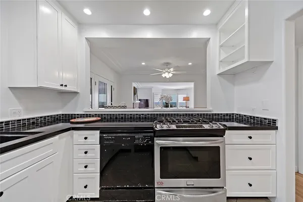 $2,875,000 | 6421 East Seaside Walk, Long Beach, CA 90803