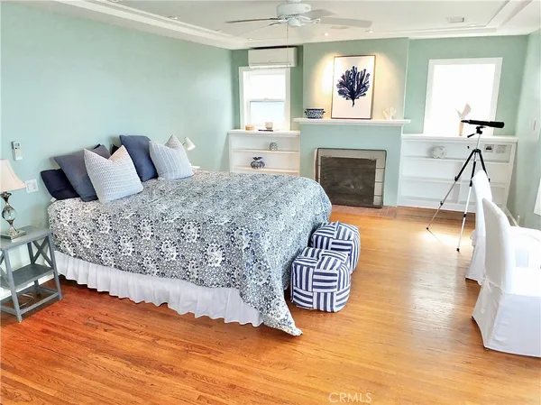 $2,875,000 | 6421 East Seaside Walk, Long Beach, CA 90803