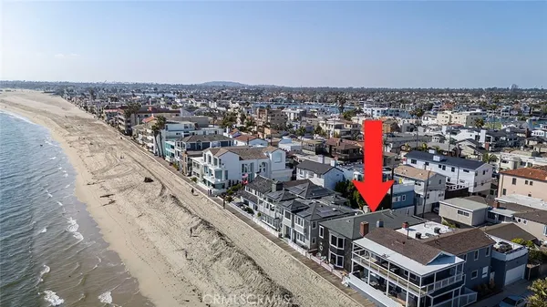 $2,875,000 | 6421 East Seaside Walk, Long Beach, CA 90803