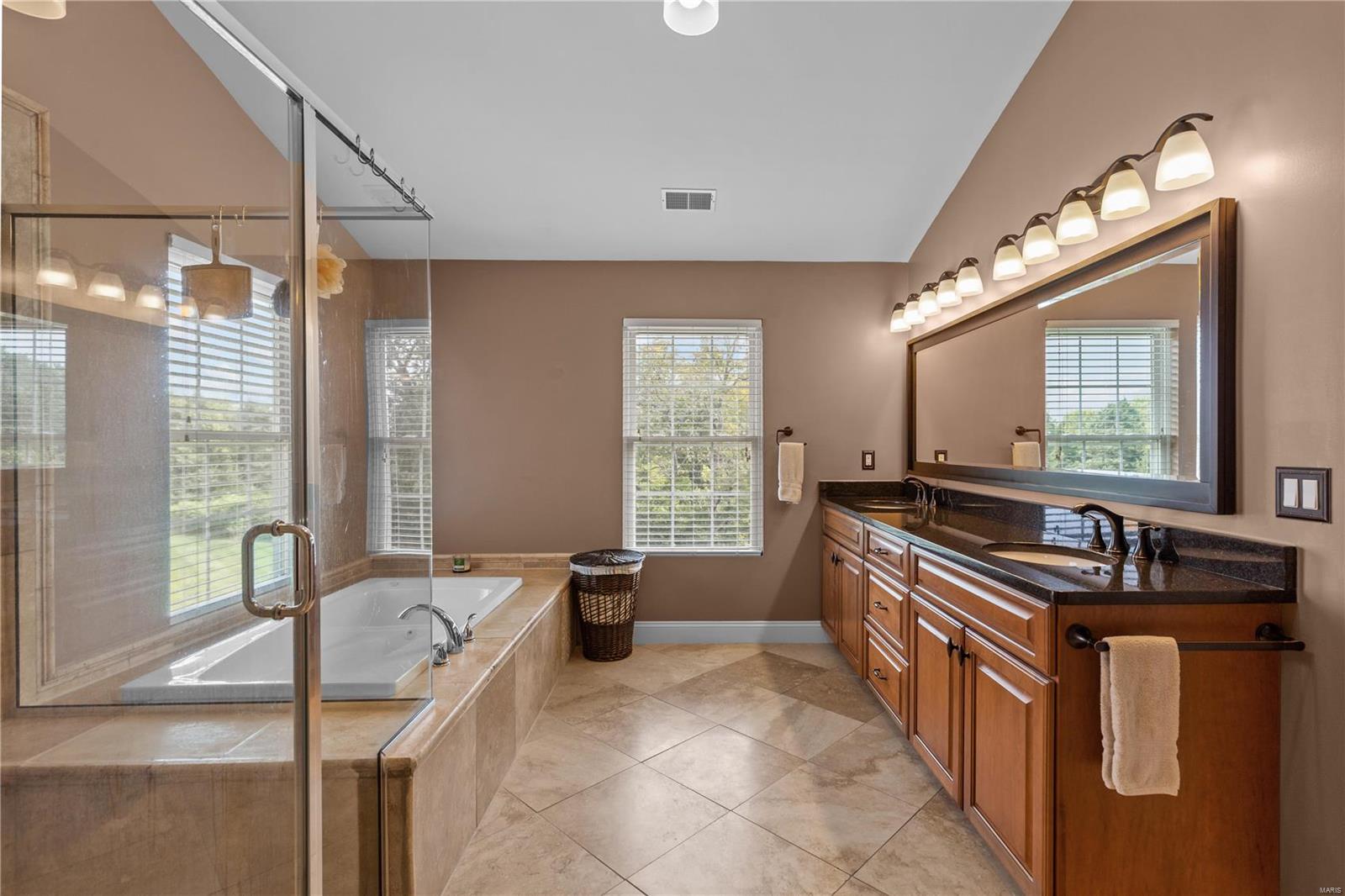 6430 Hagemann Road St. Louis, MO 63128 - Photo 29 of 51