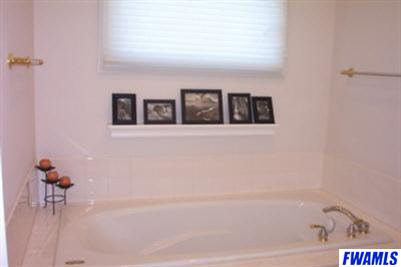 14316 Bridgestone Road Fort Wayne, IN 46814 - Photo 17 of 20 Gallery Image 17