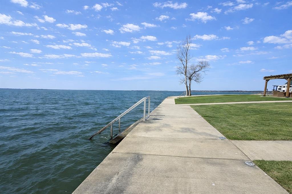 6454 Peninsula Road Kerens, TX 75144 - Photo 17 of 40 a view of outdoor space and yard