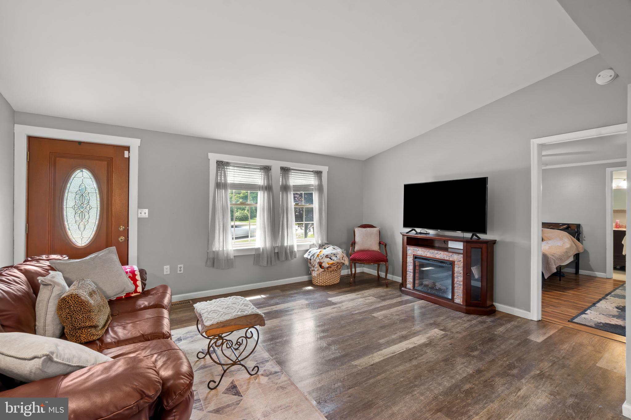 11134 Philadelphia Road White Marsh, MD 21162 - Photo 12 of 50 1st Level Living Room