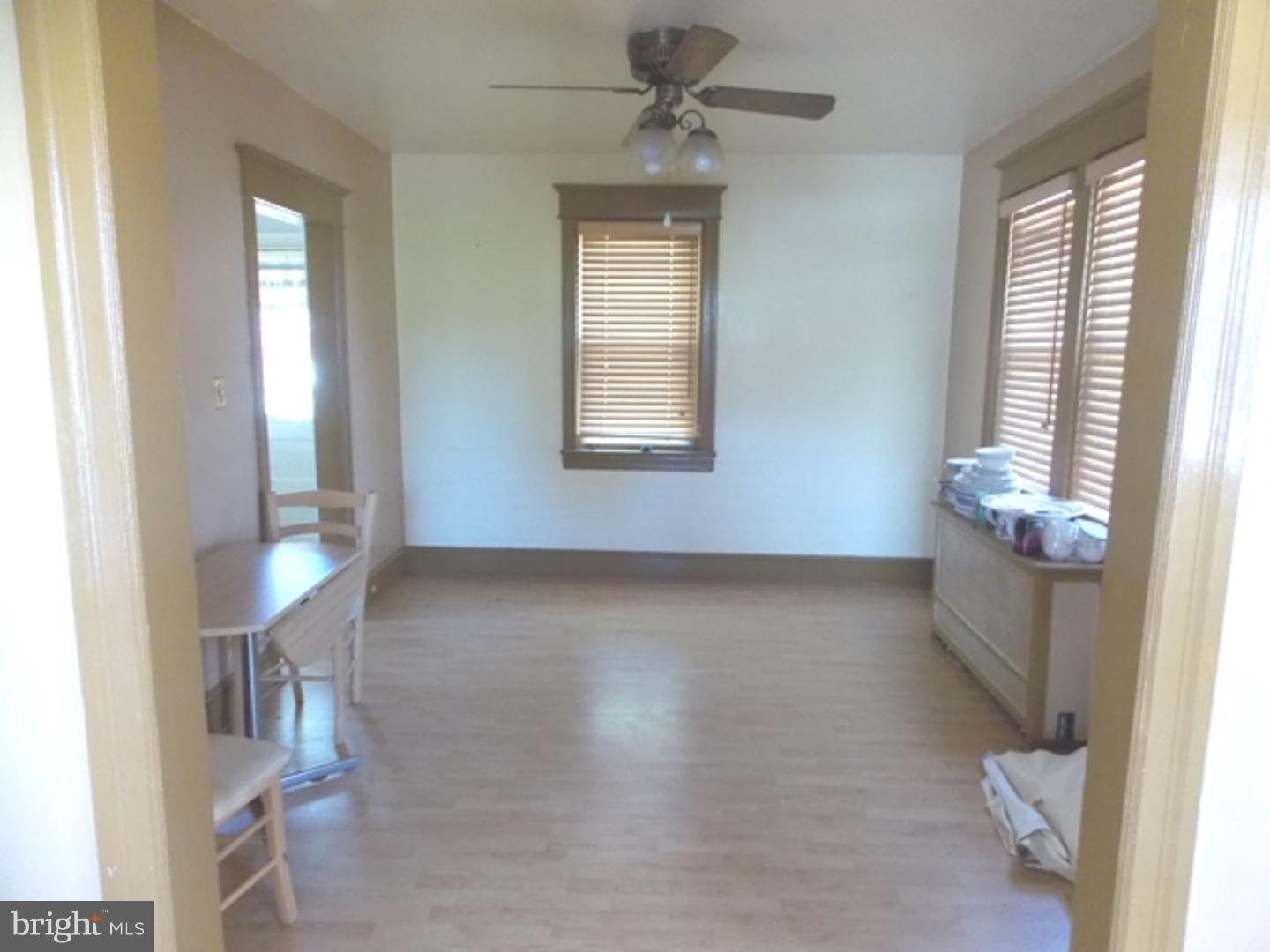 34 South Forklanding Road Maple Shade, NJ 08052 - Photo 4 of 15